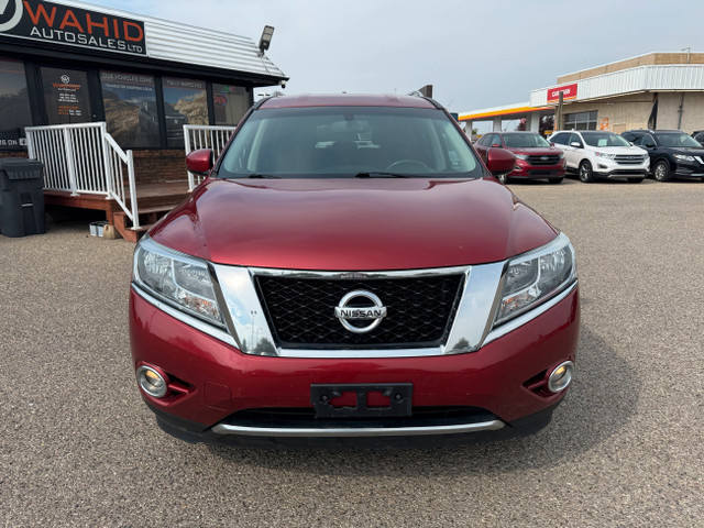 2015 Nissan Pathfinder SV AWD in Cars & Trucks in Lethbridge - Image 3