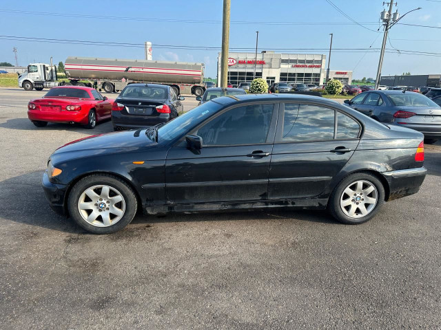 2005 BMW 3 Series 325i, SEDAN, E46, RUNS WELL, TRADE IN, AS IS in Cars & Trucks in London - Image 2