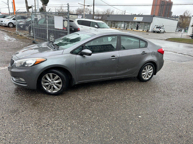2015 Kia Forte 4dr Sdn AUTO LX in Cars & Trucks in Calgary - Image 3