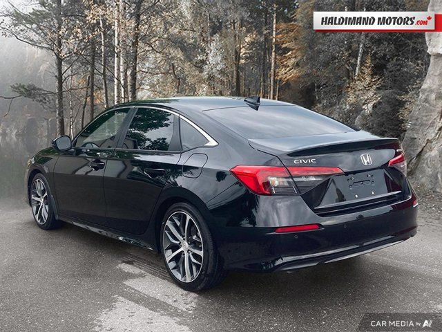 2023 Honda Civic Sedan Touring in Cars & Trucks in Hamilton - Image 3