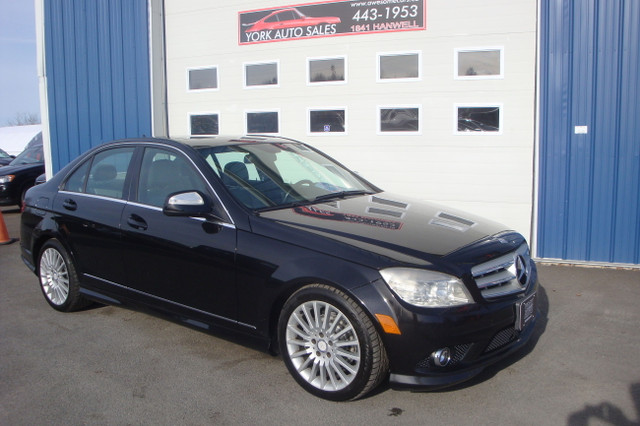 2009 Mercedes-Benz C-Class 2.5L in Cars & Trucks in Fredericton - Image 2