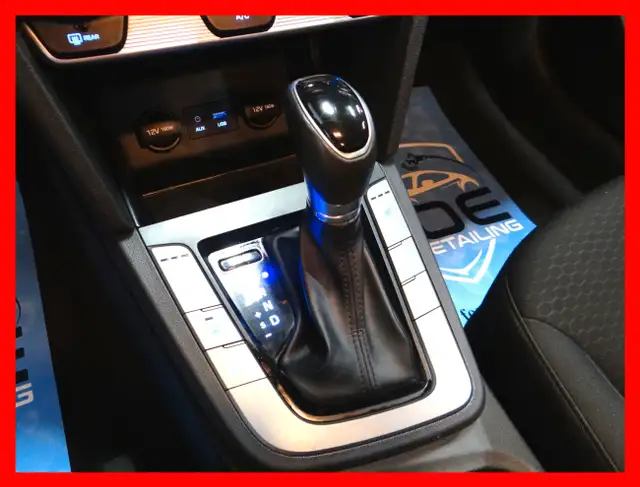2020 Hyundai Elantra PREFERRED IVT *BACKUP CAM/BLINDSPOT/BLUETOO dans Autos et camions dans London - Image 14