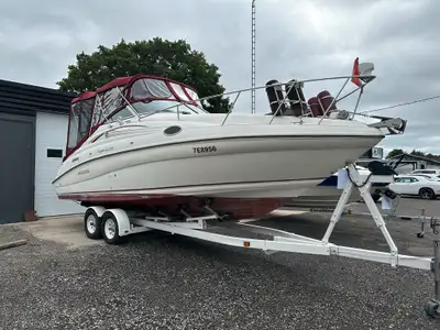 1996 Rinker 266 Fiesta Vee $18900 Consignment Inventory 1996 Rinker 266 Fiesta Vee / Trailer $18900....