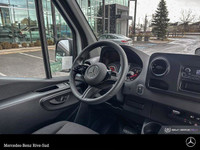 Mercedes-Benz Rive-Sud, la destination Mercedes-Benz par excellence. Bienvenue en première classe. D... (image 8)