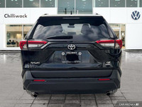 This Toyota RAV4 boasts a Regular Unleaded I-4 2.5 L/152 engine powering this Automatic transmission... (image 3)