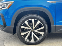 Volkswagen Taos Highline 4MOTION 2022 2022 Volkswagen Taos Highline 4MOTION Engine: Moteur à 4 cylin... (image 2)