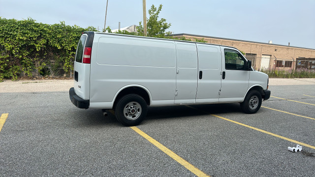 2015 GMC Savana Cargo Van EXTENDED CARGO *** READY FOR WORK in Cars & Trucks in City of Toronto - Image 3