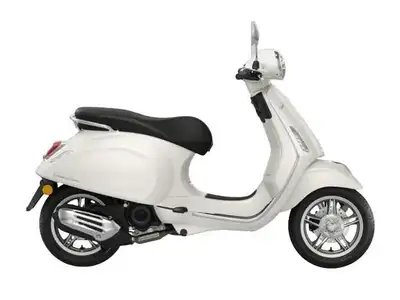 2025 Vespa Primavera 50 RESERVE PAR TELEPHONE Stock limité Réservez votre moto DÈS MAINTENANT! Plus...