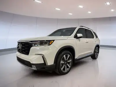 See Dealer Website for Details. 2025 Honda Pilot Touring Engine: V6 Cylinder Engine 3.5L L/100Km Cit...