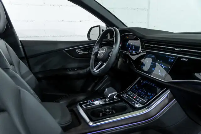 2023 Audi Q8 Progressiv | Aide in Cars & Trucks in City of Montréal - Image 12