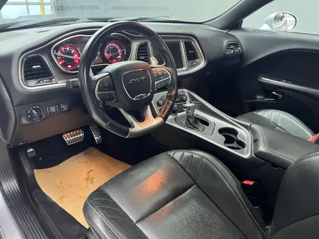 2016 Dodge Challenger in Cars & Trucks in Edmonton - Image 17