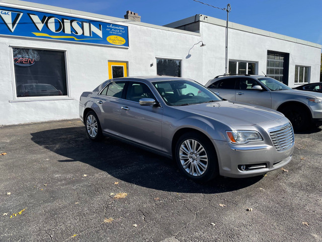 2014 Chrysler 300 in Cars & Trucks in Kitchener / Waterloo - Image 4