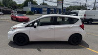 2014 NISSAN VERSA SV 1.6L 4 CYLINDRES 267 000 KM 4 PORTES AUTOMATIQUE TOUTE EQUIPEE BLANC INT NOIR E... (image 1)