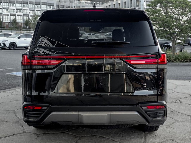 2025 Lexus LX700H Overtrail Pkg *3 rows*Lexus Certified | No Lux in Cars & Trucks in City of Toronto - Image 4