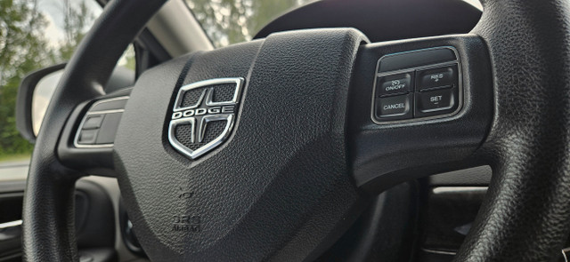 2013 Dodge Grand Caravan SXT in Cars & Trucks in Ottawa - Image 4