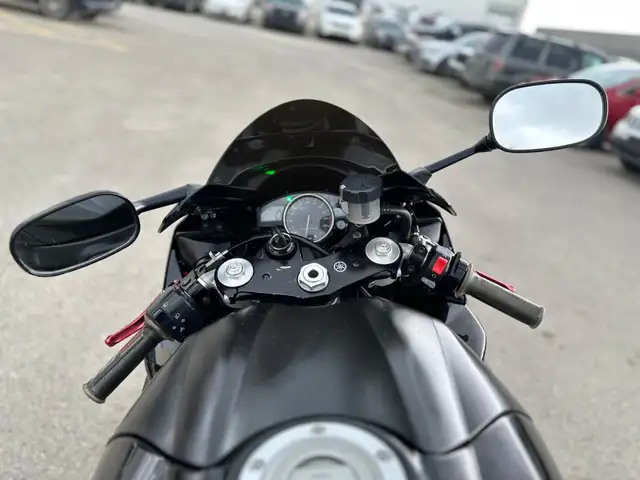 2006 Yamaha YZFR1 in Sport Bikes in Calgary - Image 14
