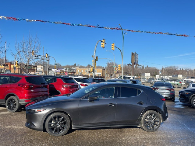  2020 Mazda Mazda3 Sport GT-AWD-Navi-Sundoof in Cars & Trucks in Saskatoon - Image 2