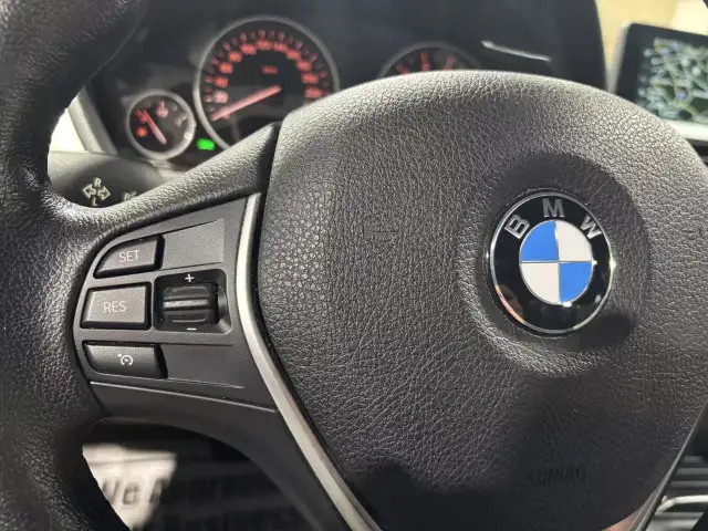 2017 BMW 3-Series 320i xDrive/CUIR/TOIT/NAV/AC/MAGS/CRUISE/23878 in Cars & Trucks in City of Montréal - Image 13