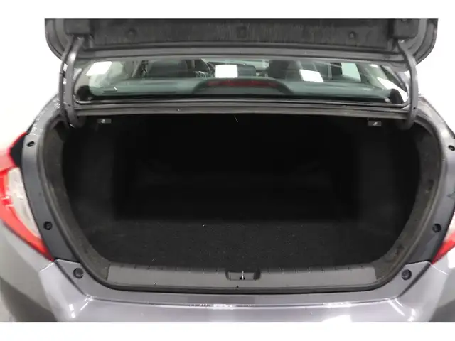 2019 Honda Civic Sedan TOURING, CUIR, DEMARREUR, TOIT, SIEGES CH in Cars & Trucks in Longueuil / South Shore - Image 9
