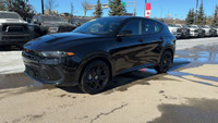 This Dodge Hornet is equipped with: Leather Seats - Black, Remote Start System, Heated Front Seats,... (image 7)