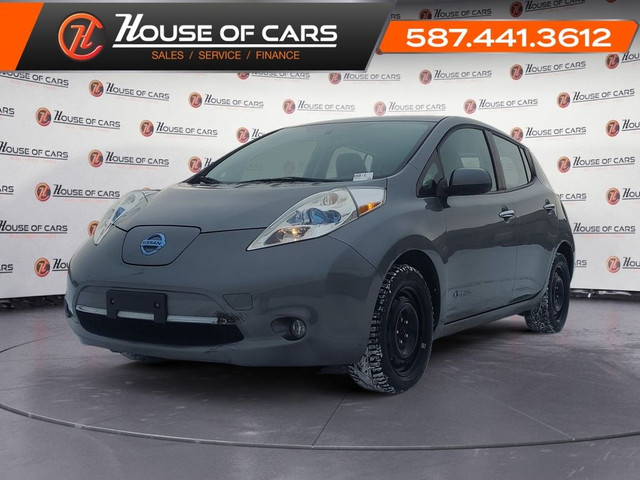 2015 Nissan LEAF 4-door HB SV in Cars & Trucks in Calgary