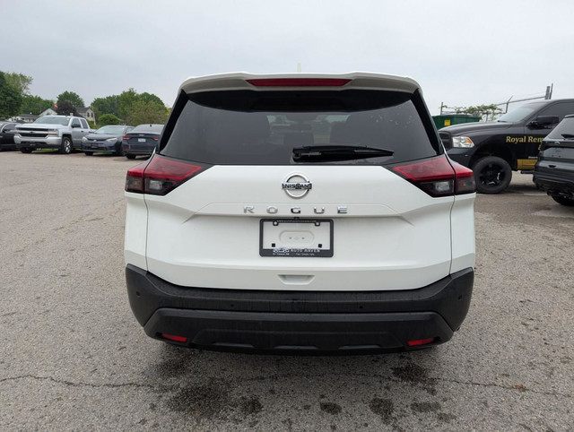 2021 Nissan Rogue in Cars & Trucks in London - Image 4