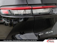 // ACCIDENT FREE!! // // SINGLE OWNER! // Discover refined capability and comfort with the 2023 Jeep... (image 5)