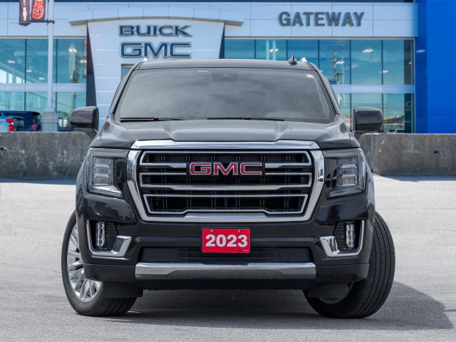 2023 GMC Yukon XL SLT NEW PRICE! COME SEE THIS BEAUTIFUL SUV... in Cars & Trucks in Mississauga / Peel Region - Image 2