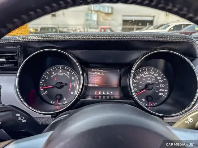 2016 Ford Mustang GT Premium dans Autos et camions dans Ville d’Edmonton - Image 17