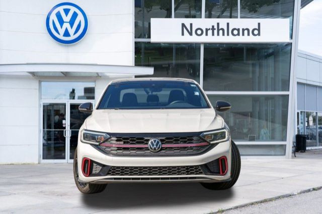 2022 Volkswagen Jetta GLI Base in Cars & Trucks in Calgary - Image 2