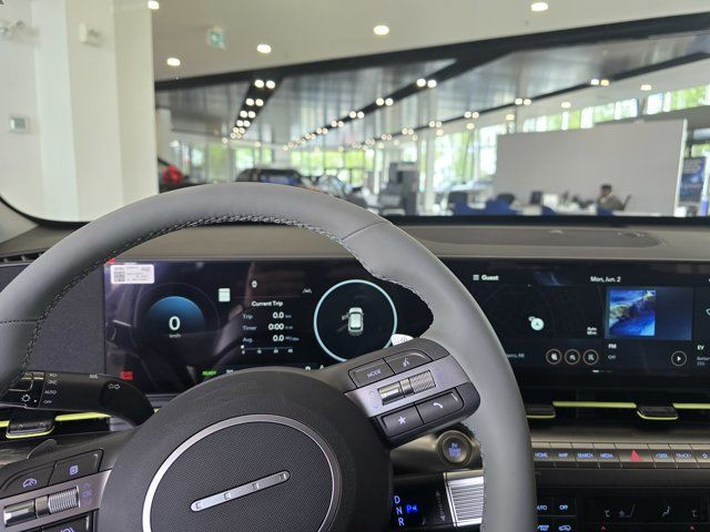 2025 Hyundai KONA ELECTRIC Preferred w/Ultimate Package Green in Cars & Trucks in Calgary - Image 2