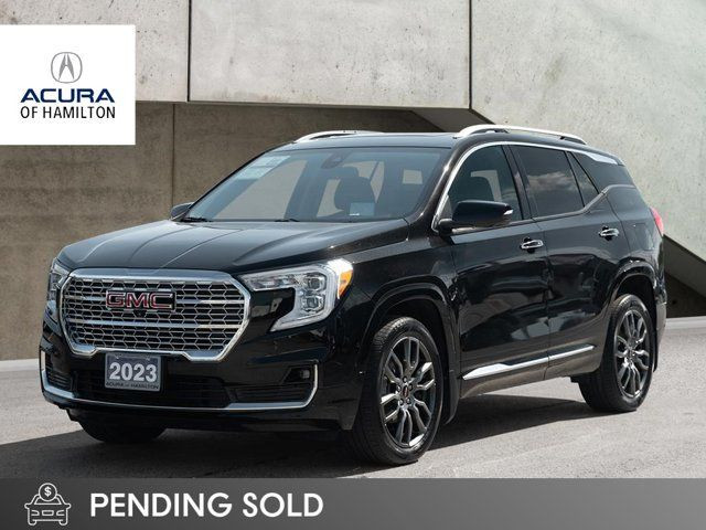 2023 GMC Terrain Denali | NO ACCIDENTS | LOW KMS in Cars & Trucks in Hamilton