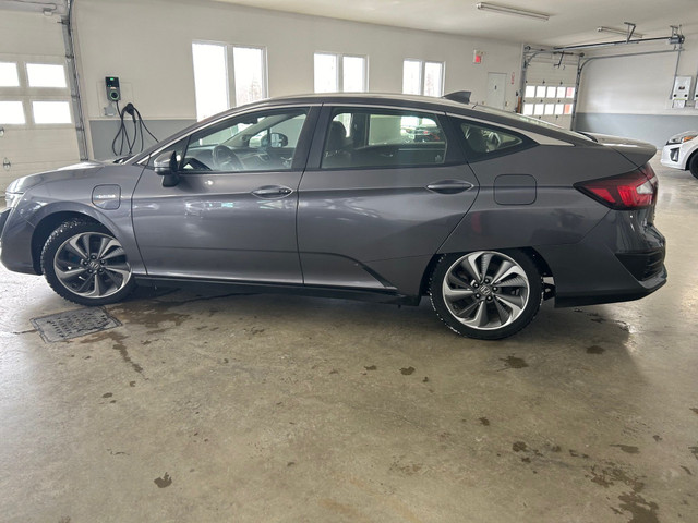 2019 Honda CLARITY PLUG-IN Hybrid in Cars & Trucks in Sherbrooke - Image 3