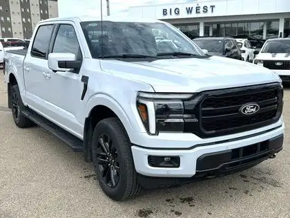 2025 Ford F-150 LARIAT 502A w/BLACK PKG, FX4 PKG & TOW/HAUL PKG in Cars & Trucks in Edmonton - Image 2