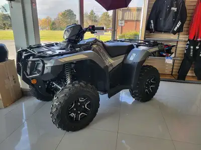 Explore the Honda TRX520 Rubicon DCT Deluxe ATV. Its a tough-as-nails performer that you can depend...