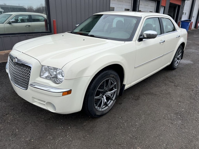 2010 Chrysler 300 Limitée AUTOMATIQUE in Cars & Trucks in Trois-Rivières