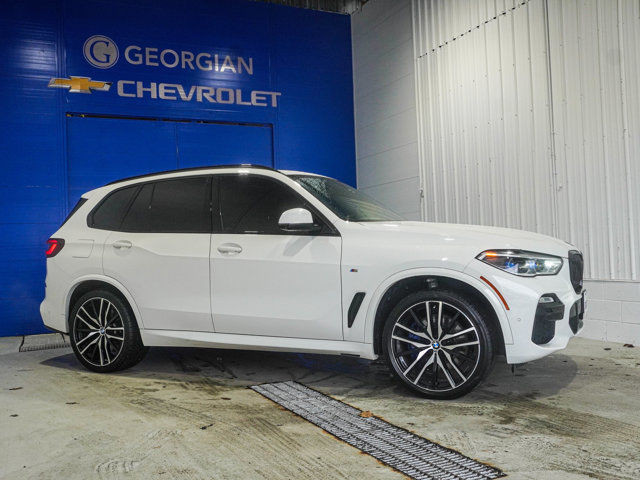 2021 BMW X5 M50i- Pano Roof - Heated / Leather Seats - HUD in Cars & Trucks in Barrie - Image 2