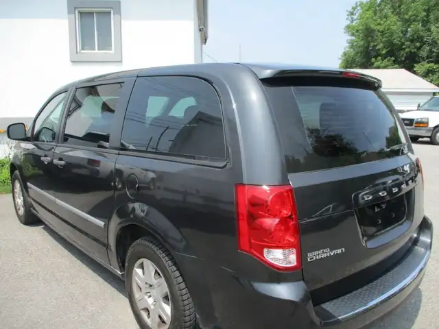 2012 Dodge Grand Caravan SE 7 places 93 738 km financement maiso in Cars & Trucks in Laval / North Shore - Image 5