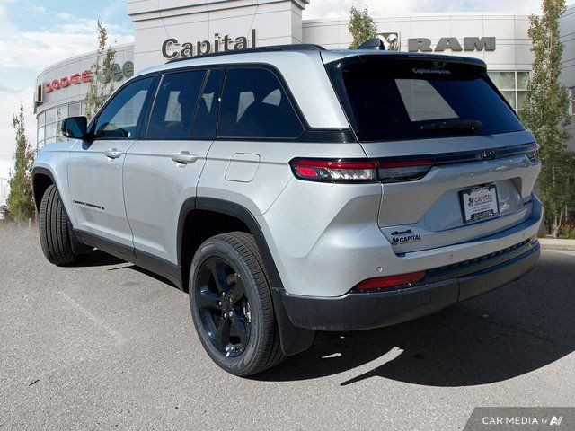 2025 Jeep Grand Cherokee Limited | Luxury Tech Group II in Cars & Trucks in Edmonton - Image 4