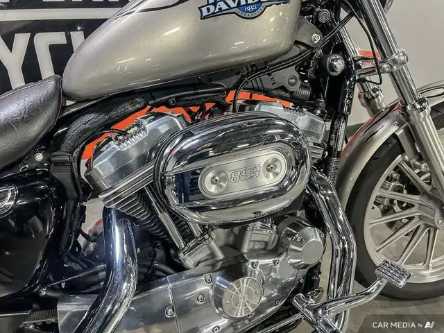 2009 Harley-Davidson XL883L SUPERLOW in Street, Cruisers & Choppers in Calgary - Image 36