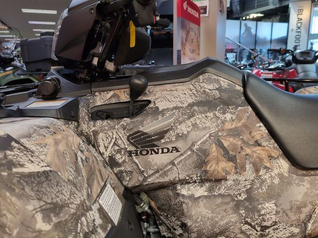 2025 Honda Rubicon 520 DCT IRS EPS Camo in ATVs in Calgary - Image 4
