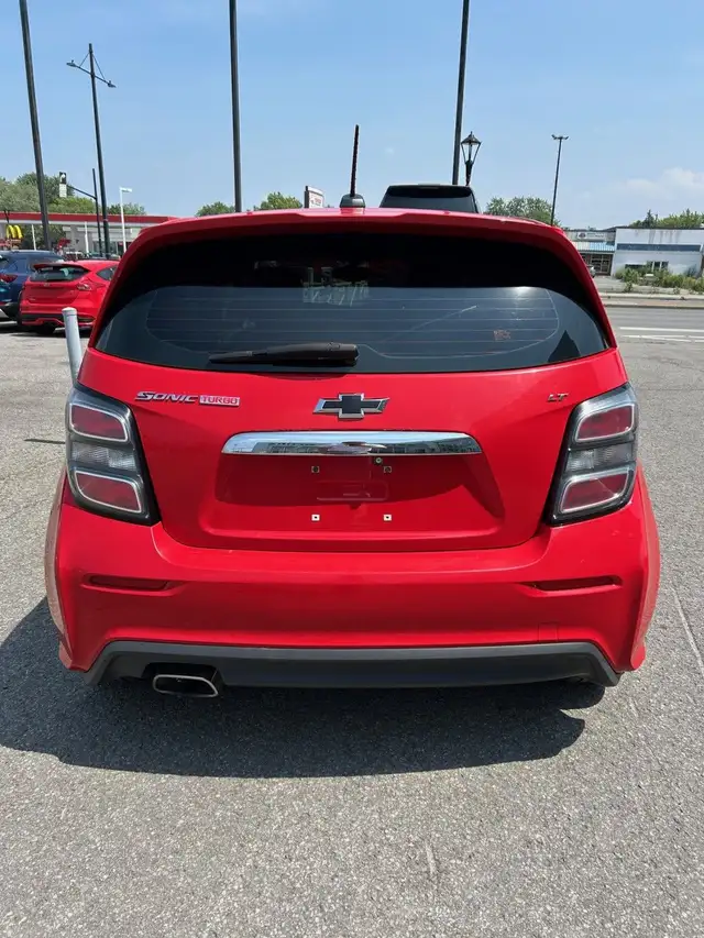 2018 Chevrolet Sonic RS TURBO SPORT SUNROOF MAG JUPES FOG APPLE  in Cars & Trucks in City of Montréal - Image 8