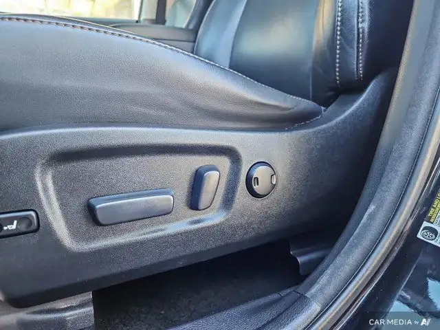 2017 Toyota Highlander XLE in Cars & Trucks in Ottawa - Image 33