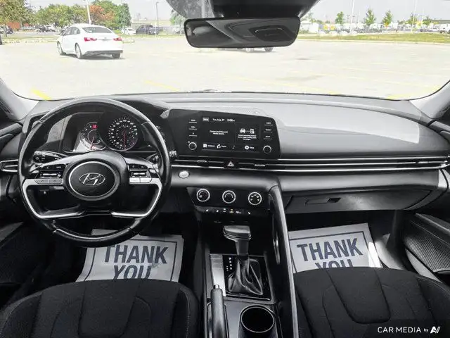 2022 Hyundai Elantra Preferred dans Autos et camions dans Région de Mississauga/Peel - Image 11