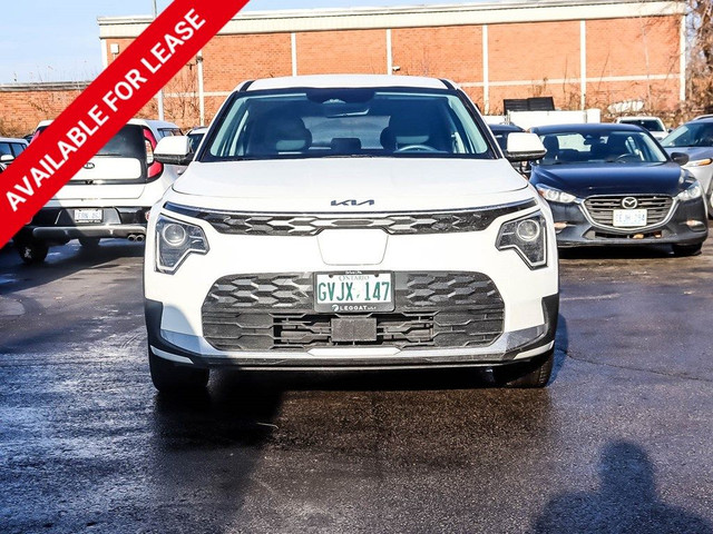 2023 Kia Niro EV Premium | Sunroof | Carplay | Dual Zone Climate in Cars & Trucks in Oakville / Halton Region - Image 2