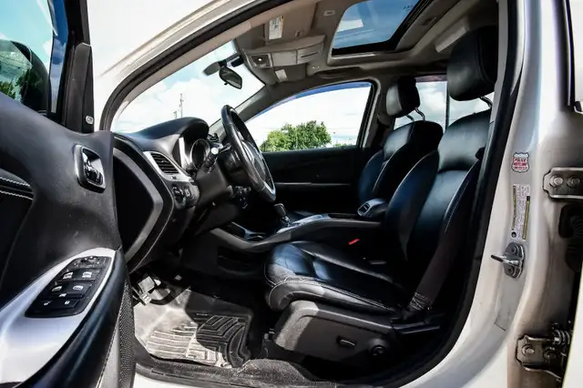 2018 Dodge Journey GT • HEATED LEATHER • NAV • PREMIUM AUDIO in Cars & Trucks in Cornwall - Image 23