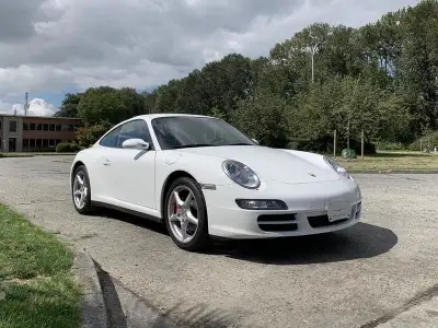 2008 Porsche Carrera 4, 3.6L, 6 cylinder, 2 door, automatic, RWD, cruise control, air conditioning,...