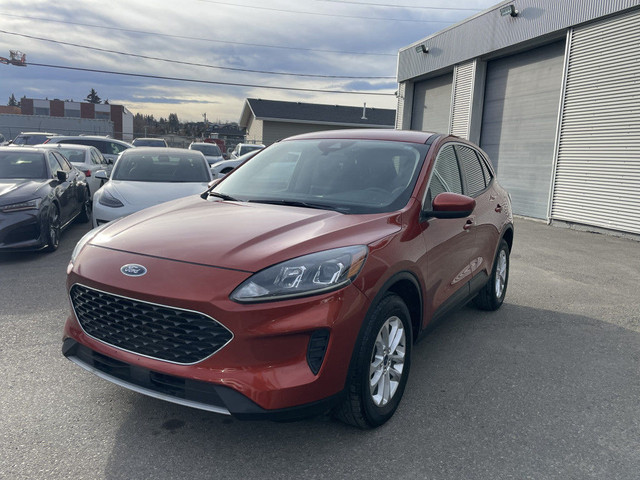 2020 Ford Escape SE ECOBOOST AWD/NAVIGATION/BACK UP-CAM/FINANCIN in Cars & Trucks in Calgary - Image 3