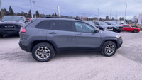 Four Wheel Drive. Leather Interior. 8.4 Inch Touchscreen. Bluetooth. Apple CarPlay/Android Auto. Rem... (image 9)
