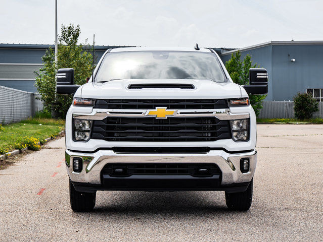 2025 Chevrolet Silverado 2500HD LT in Cars & Trucks in Strathcona County - Image 3